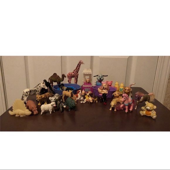 Assorted Animals Figurines - Picture 2 of 5